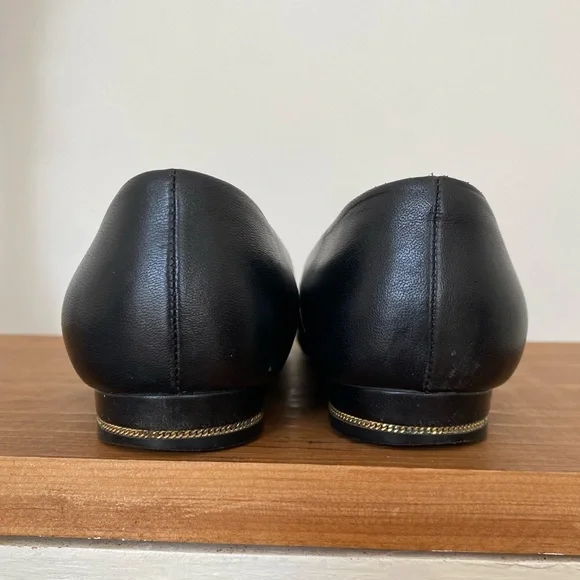 Salvatore Ferragamo Fiamma keyhole black and gold flats - Picture 5 of 12